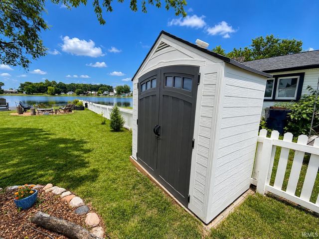 6767 N 300 E, Monon, IN 47959