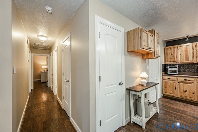 8023 Eddie Ln, Quinton, VA 23141