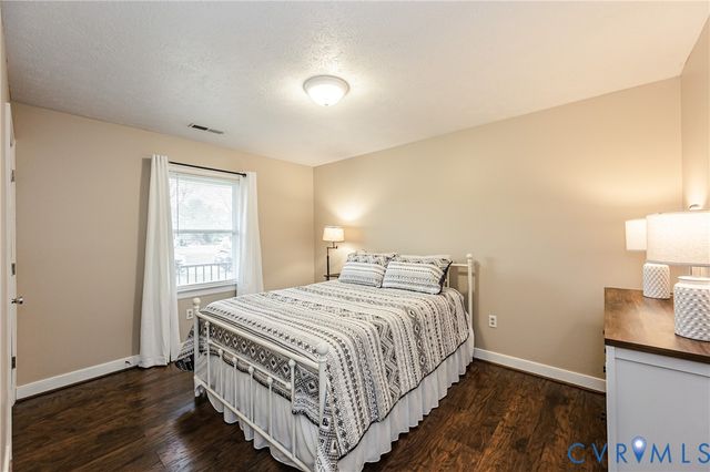 8023 Eddie Ln, Quinton, VA 23141