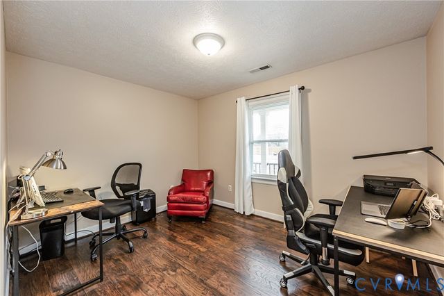 8023 Eddie Ln, Quinton, VA 23141