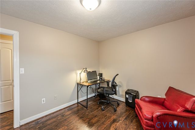 8023 Eddie Ln, Quinton, VA 23141