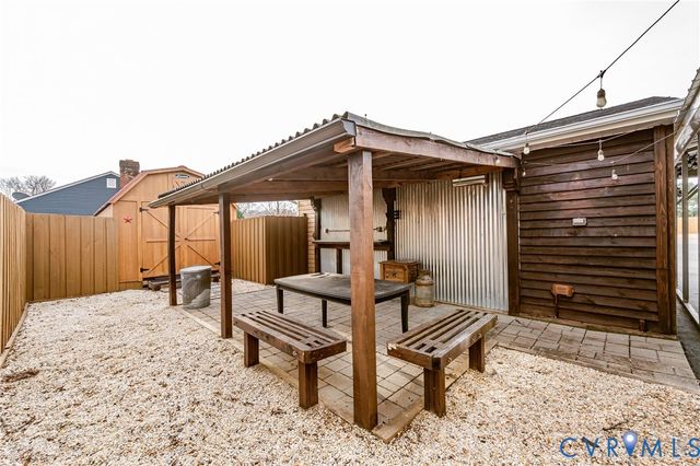 8023 Eddie Ln, Quinton, VA 23141