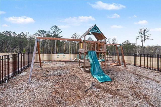 4161 Dean Grove Way, Loganville, GA 30052