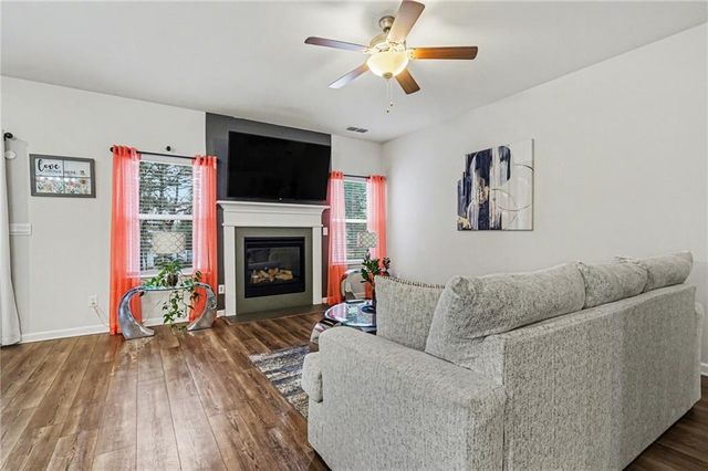 4161 Dean Grove Way, Loganville, GA 30052