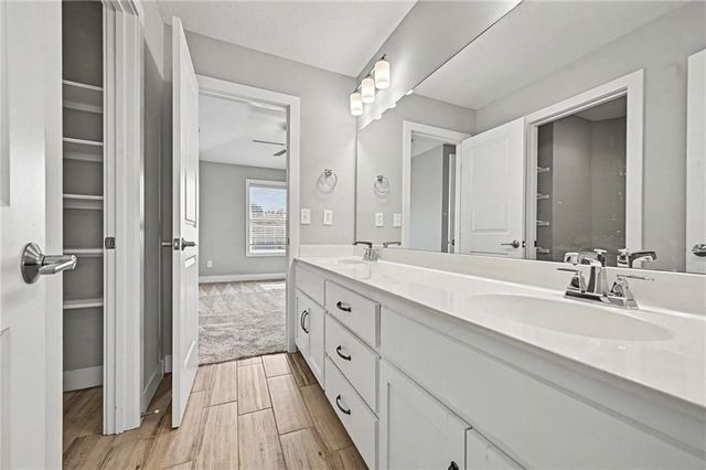 9543 N Kentucky Avenue, Kansas City, MO 64157