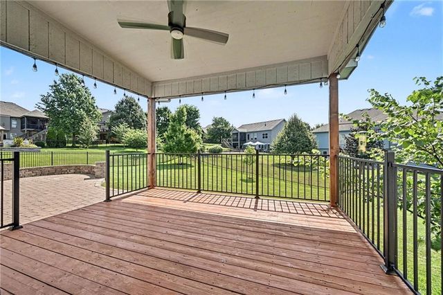 9543 N Kentucky Avenue, Kansas City, MO 64157