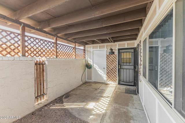 5966 W AUGUSTA Avenue, Glendale, AZ 85301