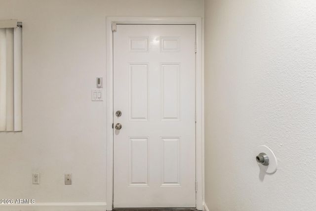 5966 W AUGUSTA Avenue, Glendale, AZ 85301