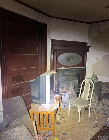 5942 Lotus Avenue, St Louis, MO 63112