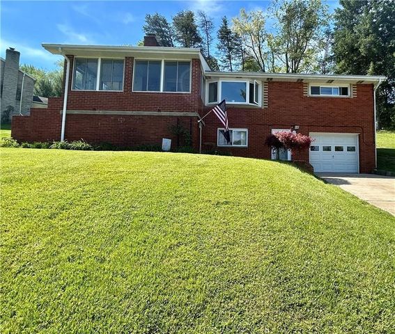 804 Redwood Dr, Cecil, PA 15057