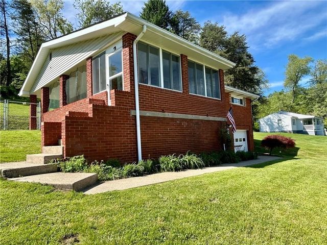 804 Redwood Dr, Cecil, PA 15057
