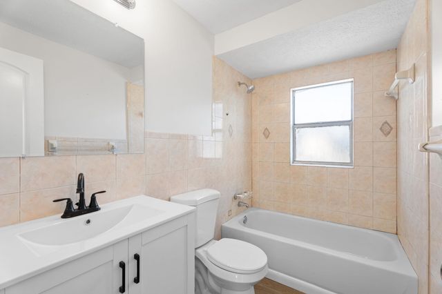 303 Essex Drive, Fort Pierce, FL 34946