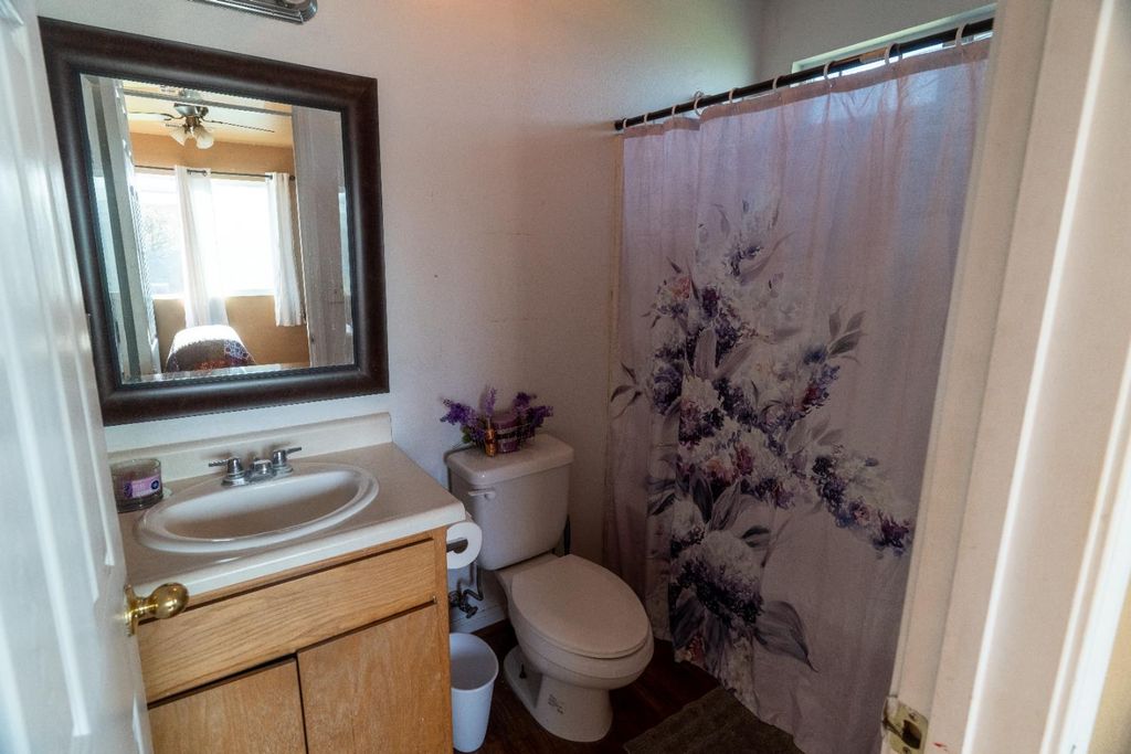 Image 13 of property listing at 4212 Merritt Drive, Traver, CA 93673