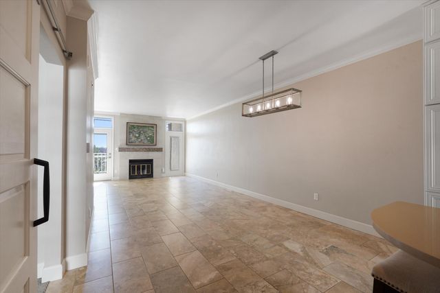 1325 Park Avenue SW APT 307, Albuquerque, NM 87102