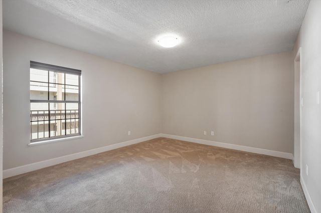 1325 Park Avenue SW APT 307, Albuquerque, NM 87102