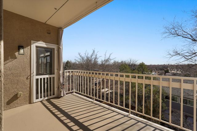 1325 Park Avenue SW APT 307, Albuquerque, NM 87102