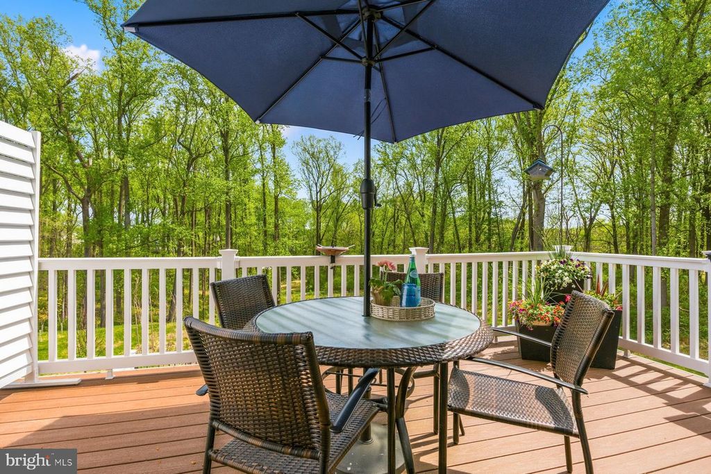 Image 14 of property listing at 8513 HUDSON CT, Laurel, MD 20723