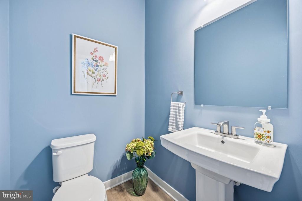 Image 18 of property listing at 8513 HUDSON CT, Laurel, MD 20723