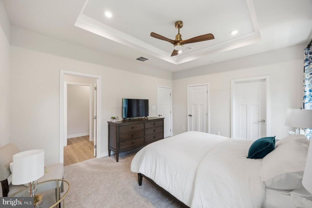 Image 20 of property listing at 8513 HUDSON CT, Laurel, MD 20723