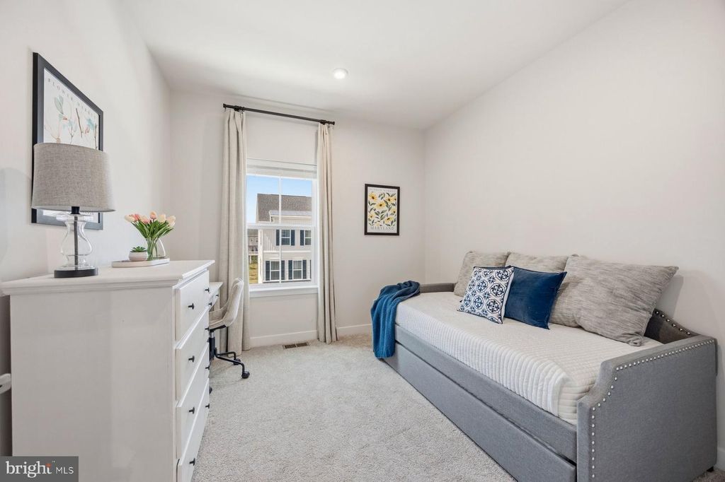 Image 23 of property listing at 8513 HUDSON CT, Laurel, MD 20723