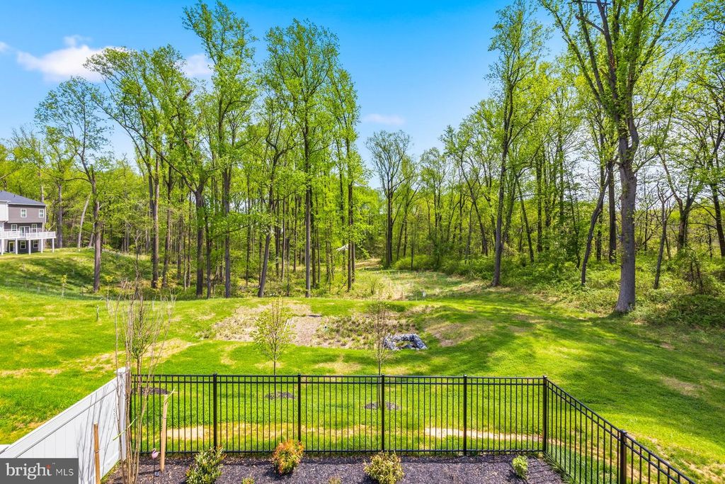 Image 30 of property listing at 8513 HUDSON CT, Laurel, MD 20723