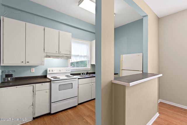 129 S 8th Street, Wilmington, NC 28401