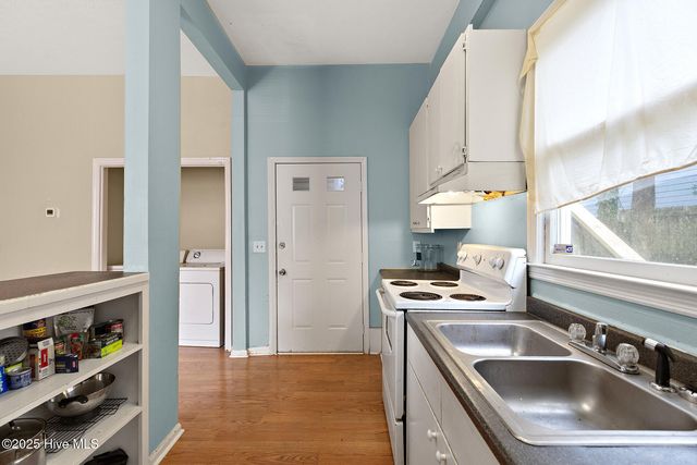 129 S 8th Street, Wilmington, NC 28401