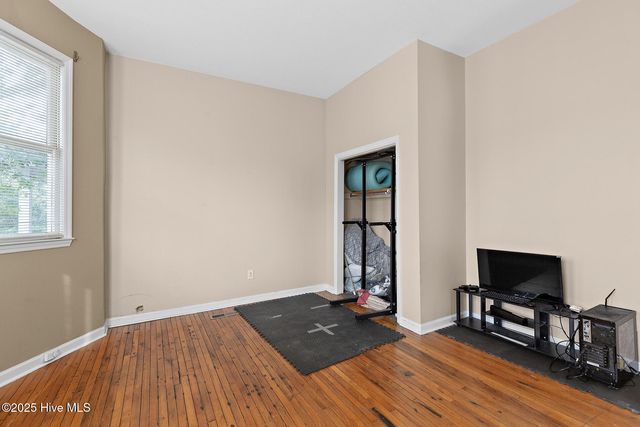 129 S 8th Street, Wilmington, NC 28401