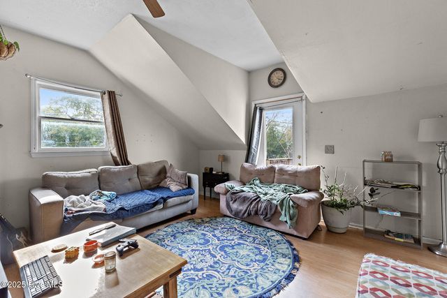 129 S 8th Street, Wilmington, NC 28401