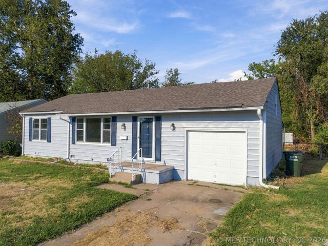 906 N Birch Street, Owasso, OK 74055