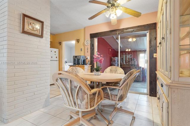 2321 Gulfstream Dr, Miramar, FL 33023