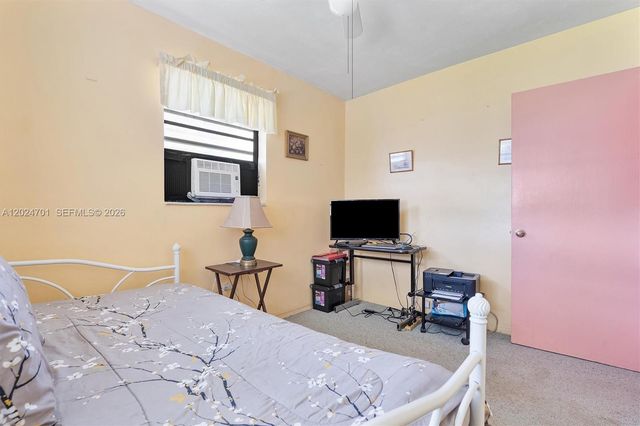 2321 Gulfstream Dr, Miramar, FL 33023