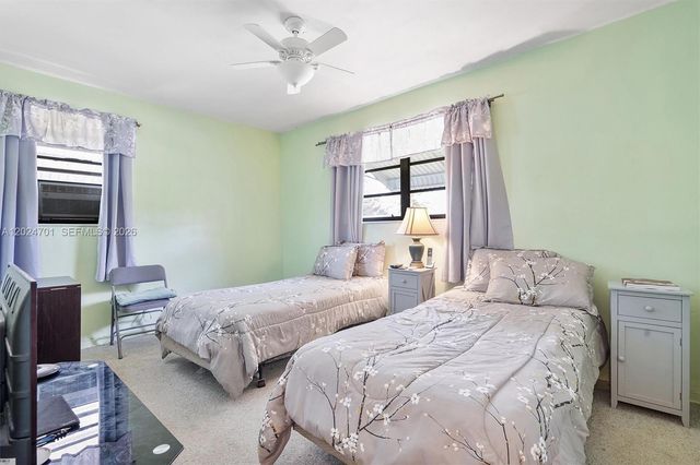 2321 Gulfstream Dr, Miramar, FL 33023