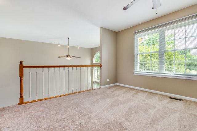 2316 Highland Court 2316, Schaumburg, IL 60194