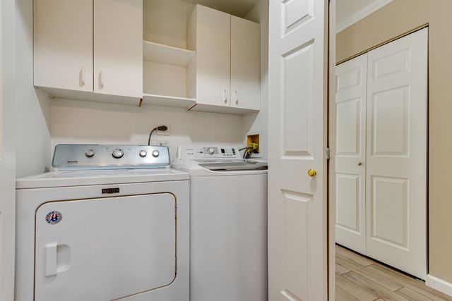 2316 Highland Court 2316, Schaumburg, IL 60194