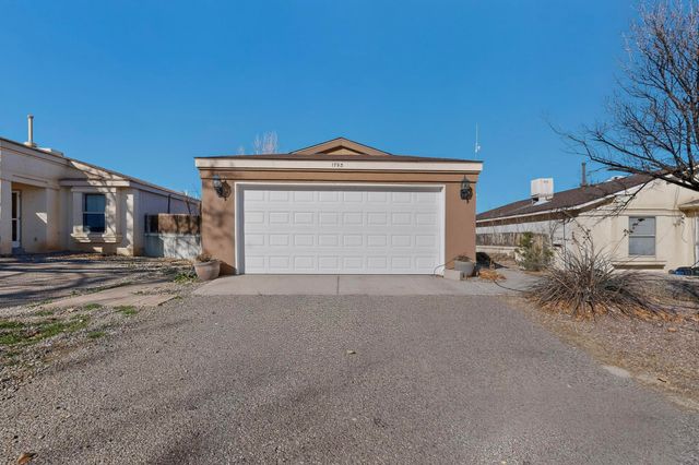 1793 Ira Drive NE, Rio Rancho, NM 87144