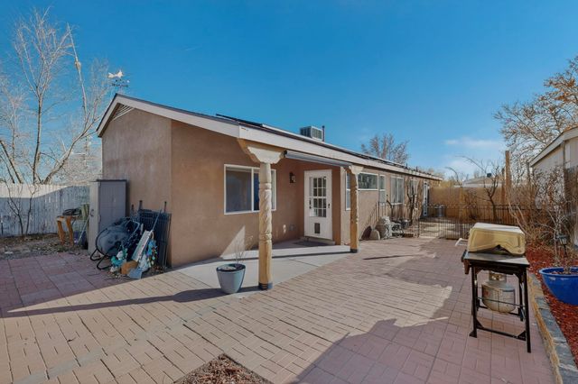 1793 Ira Drive NE, Rio Rancho, NM 87144