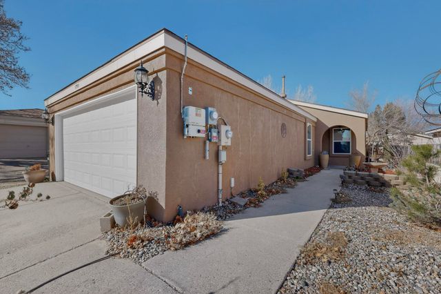 1793 Ira Drive NE, Rio Rancho, NM 87144