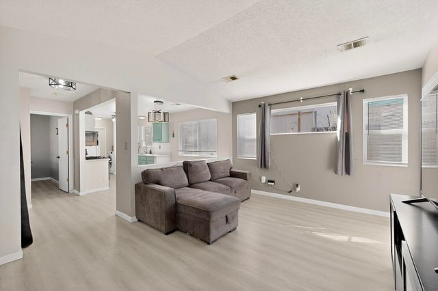 1793 Ira Drive NE, Rio Rancho, NM 87144