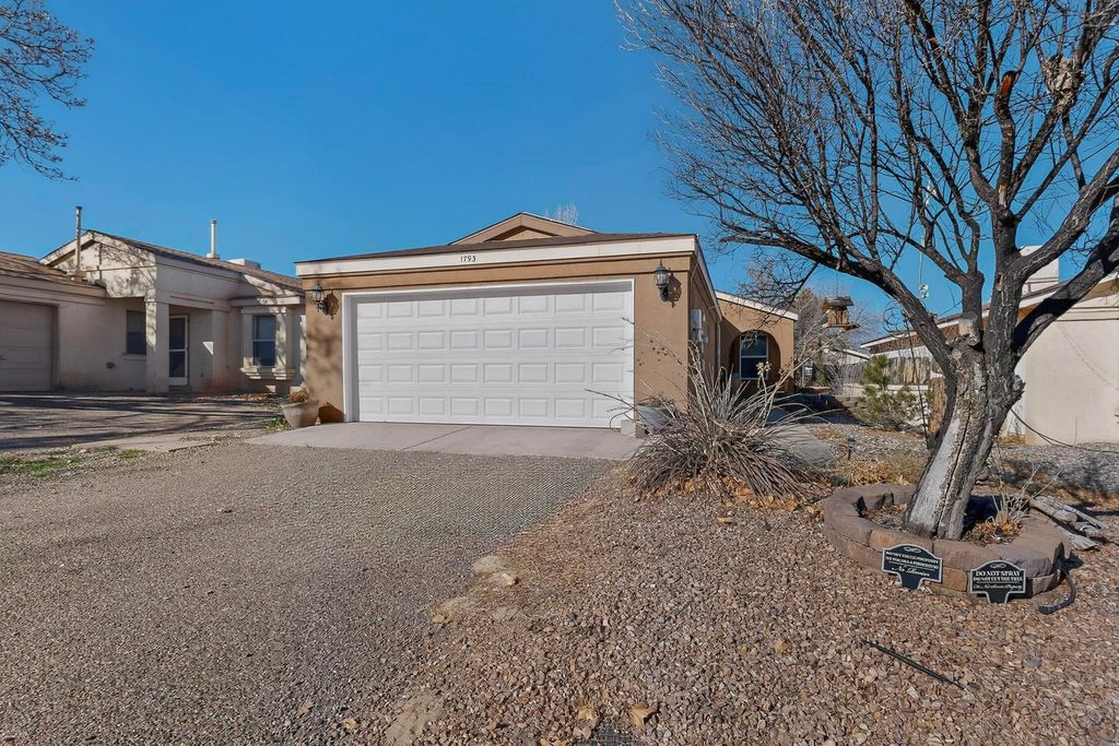 1793 Ira Drive NE, Rio Rancho, NM 87144