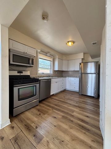 2530 N Neva Avenue, Chicago, IL 60707