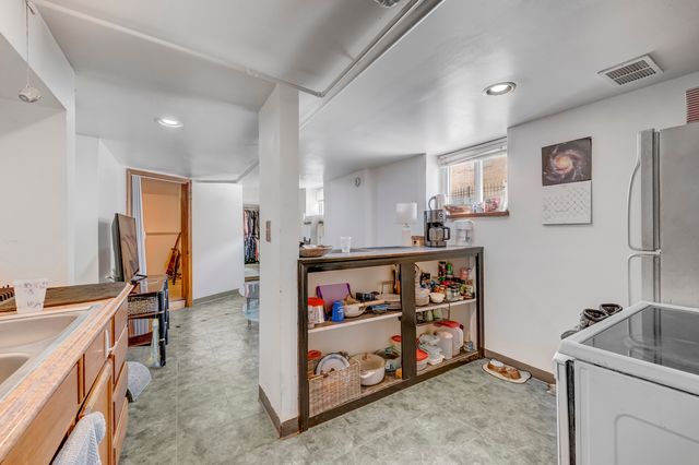 2530 N Neva Avenue, Chicago, IL 60707