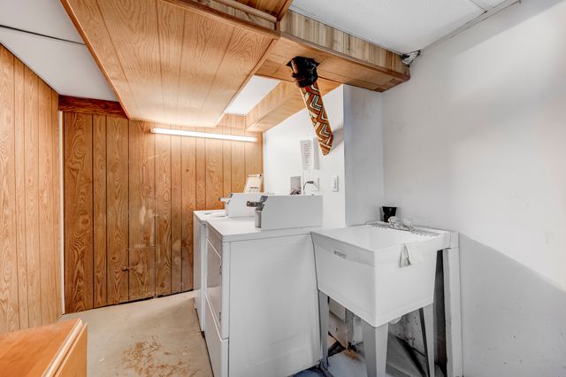 2530 N Neva Avenue, Chicago, IL 60707