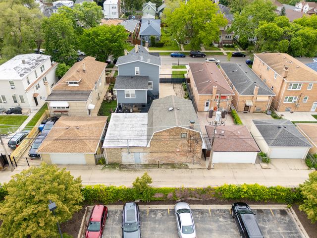 2530 N Neva Avenue, Chicago, IL 60707