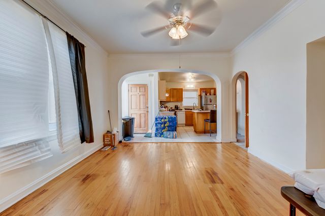 2530 N Neva Avenue, Chicago, IL 60707