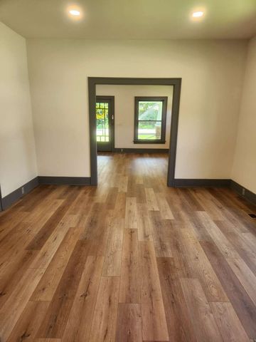 103 S 71st West Avenue, Tulsa, OK 74127