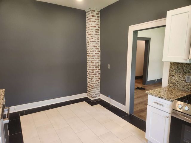 103 S 71st West Avenue, Tulsa, OK 74127