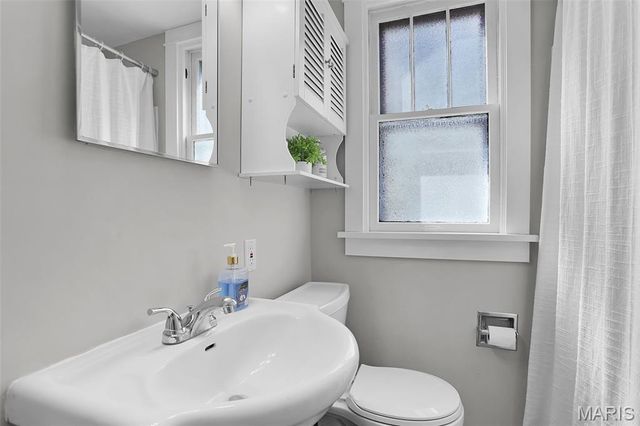 6023 Elizabeth Avenue, St Louis, MO 63139