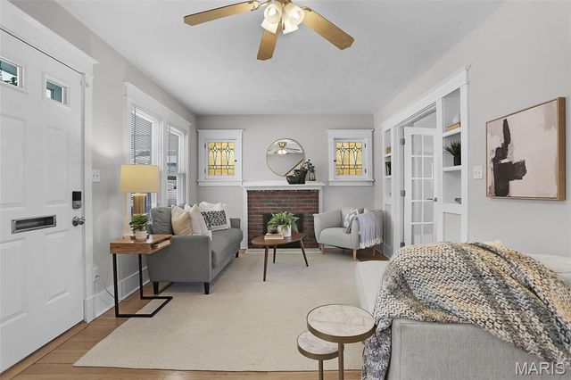 6023 Elizabeth Avenue, St Louis, MO 63139