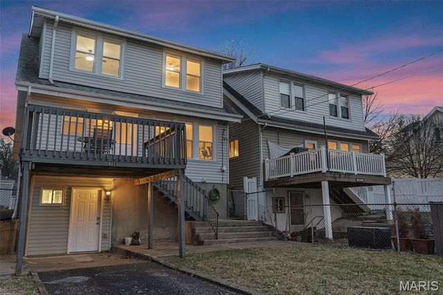 6023 Elizabeth Avenue, St Louis, MO 63139